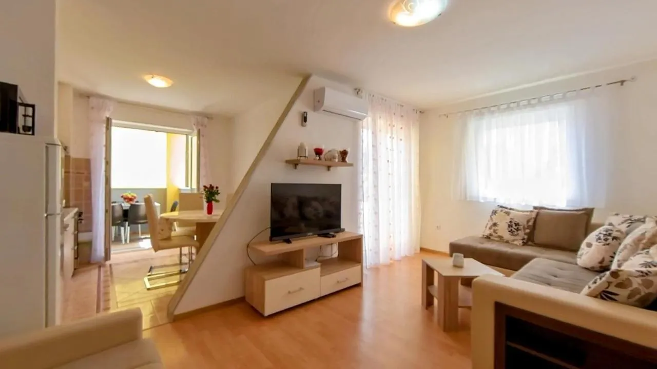 Apartments Dario Medulin